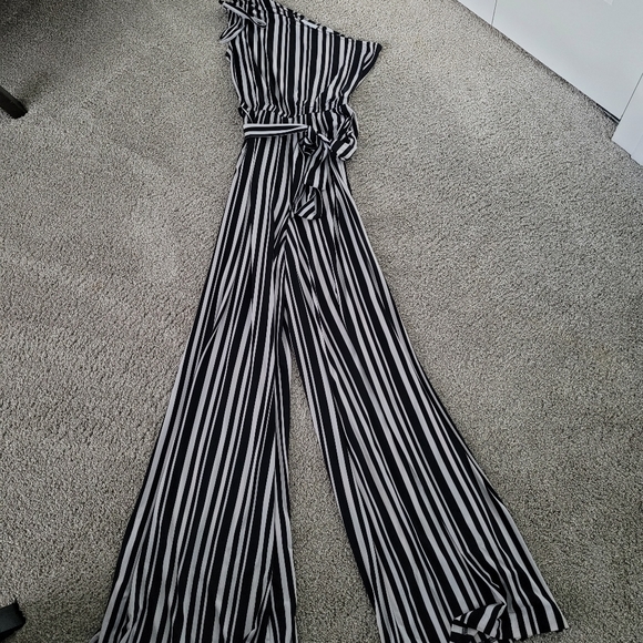 New York & Company One Shoulder Jumpsuit - Picture 3 of 5